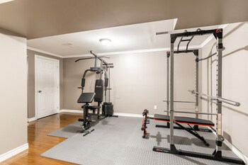 globalstay luxury 3br townhomes with hot tub gym bbq