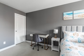 globalstay luxury 3br townhomes with hot tub gym bbq