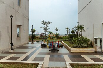 simply studio room apartment margonda residences 5