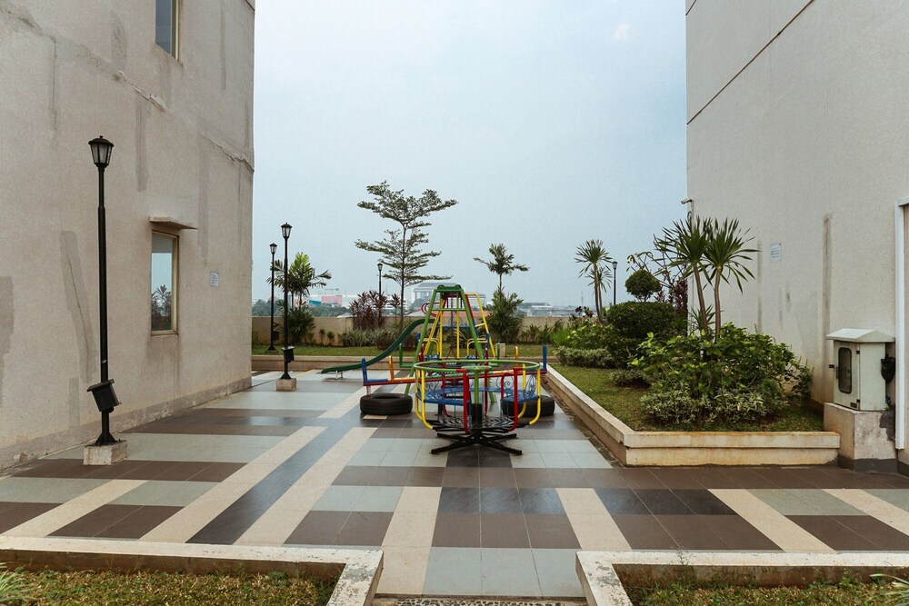 simply studio room apartment margonda residences 5