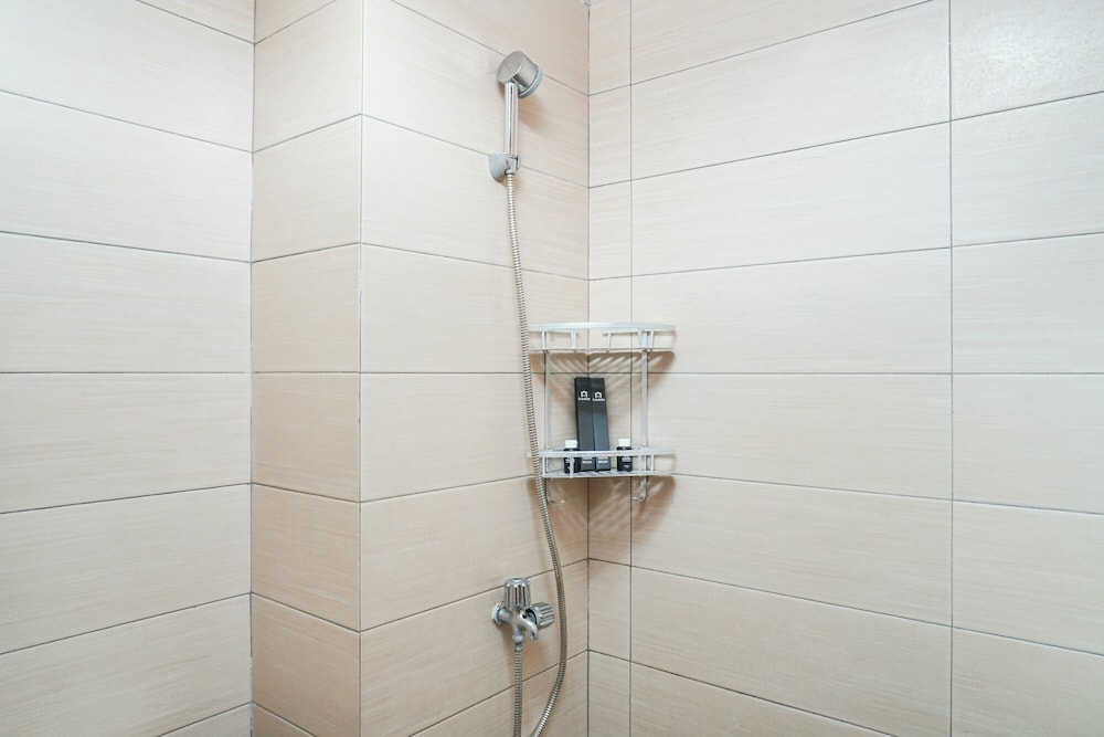 simply studio room apartment margonda residences 5