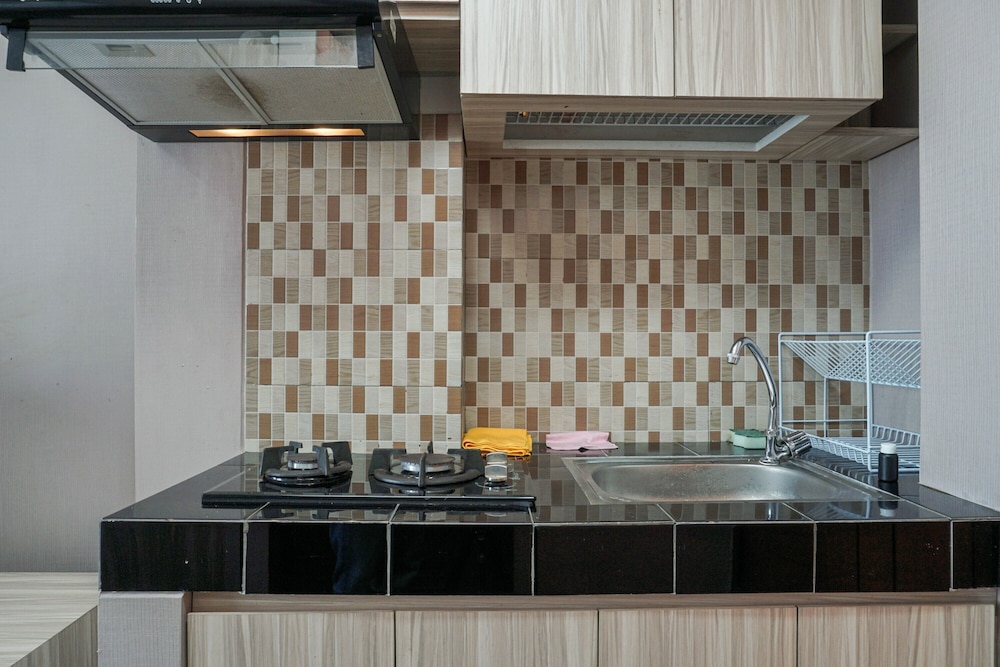 simply studio room apartment margonda residences 5