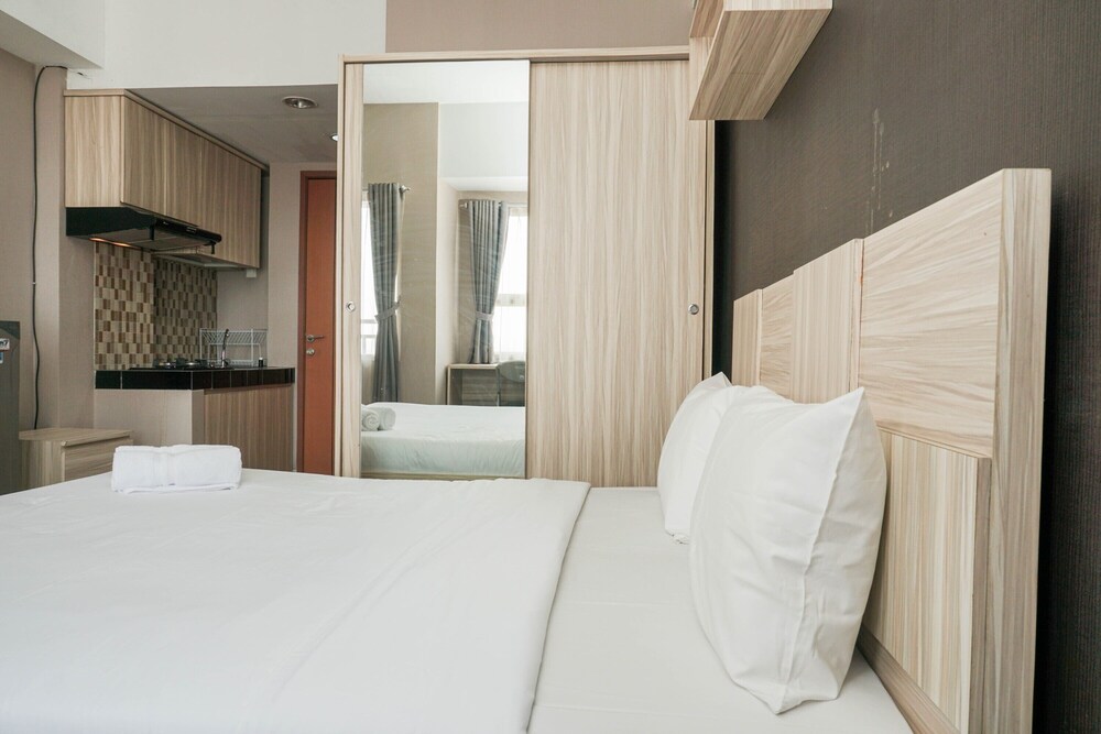 simply studio room apartment margonda residences 5