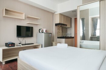 simply studio room apartment margonda residences 5