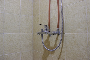 spacious 2br apartment buah batu park near exit tol