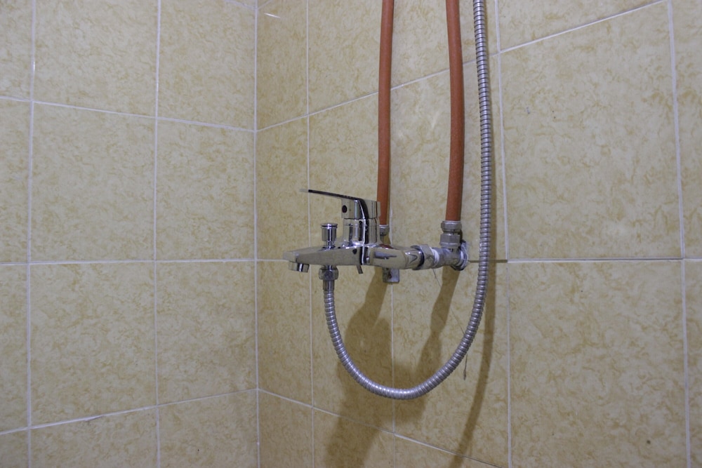 spacious 2br apartment buah batu park near exit tol