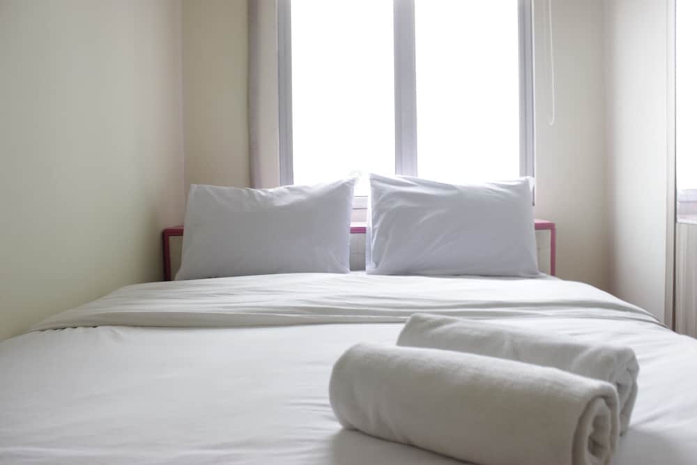 spacious 2br apartment buah batu park near exit tol