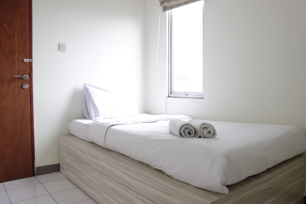 spacious 2br apartment buah batu park near exit tol