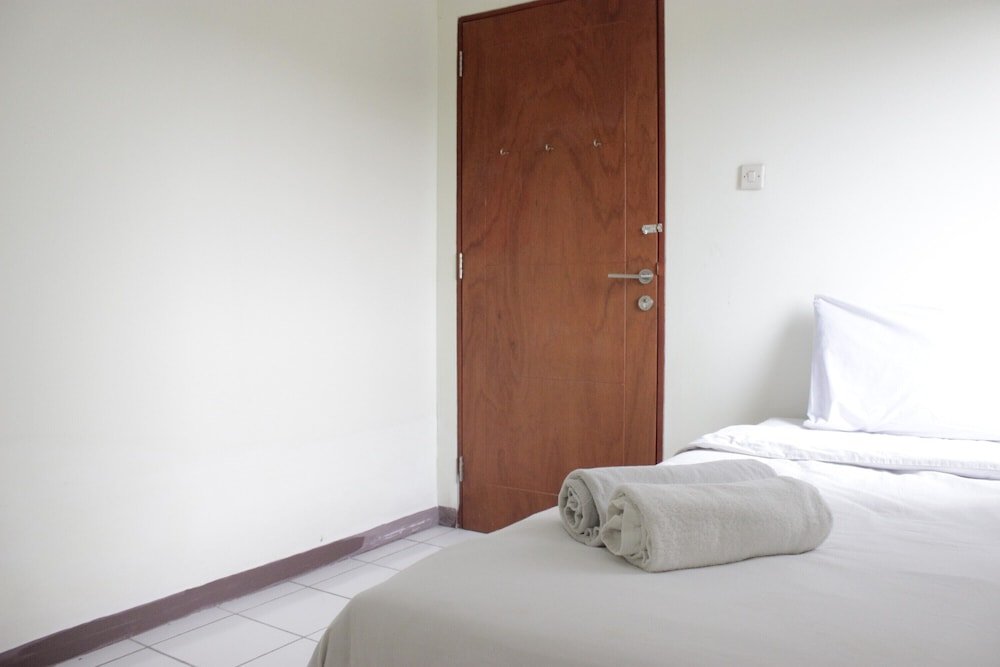 spacious 2br apartment buah batu park near exit tol