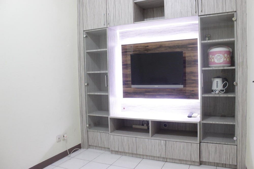 spacious 2br apartment buah batu park near exit tol