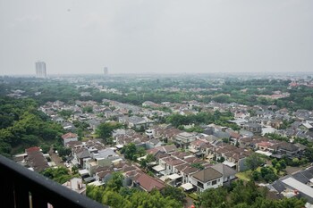 Cozy And Spacious 1Br Apartment At Parkland Avenue,,0 star