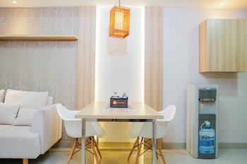 clean and elegant 1br at the oasis apartment