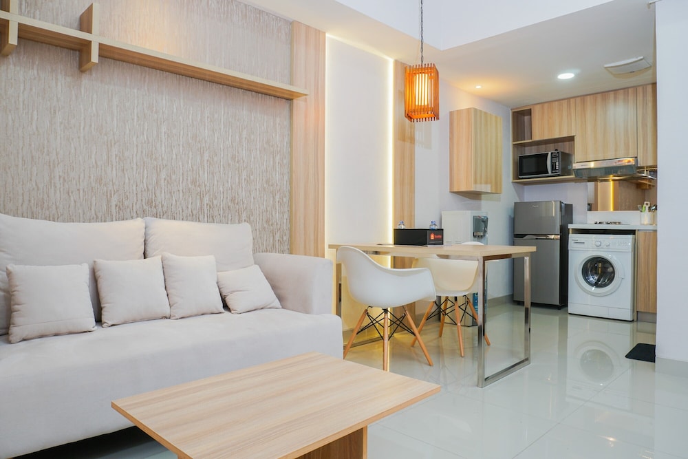 clean and elegant 1br at the oasis apartment