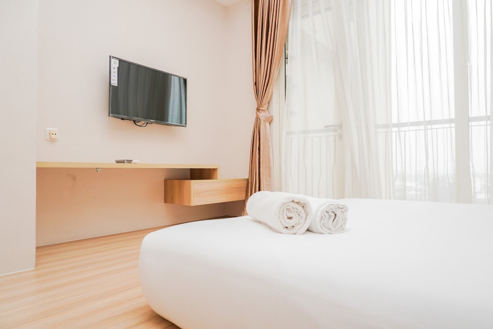 clean and elegant 1br at the oasis apartment