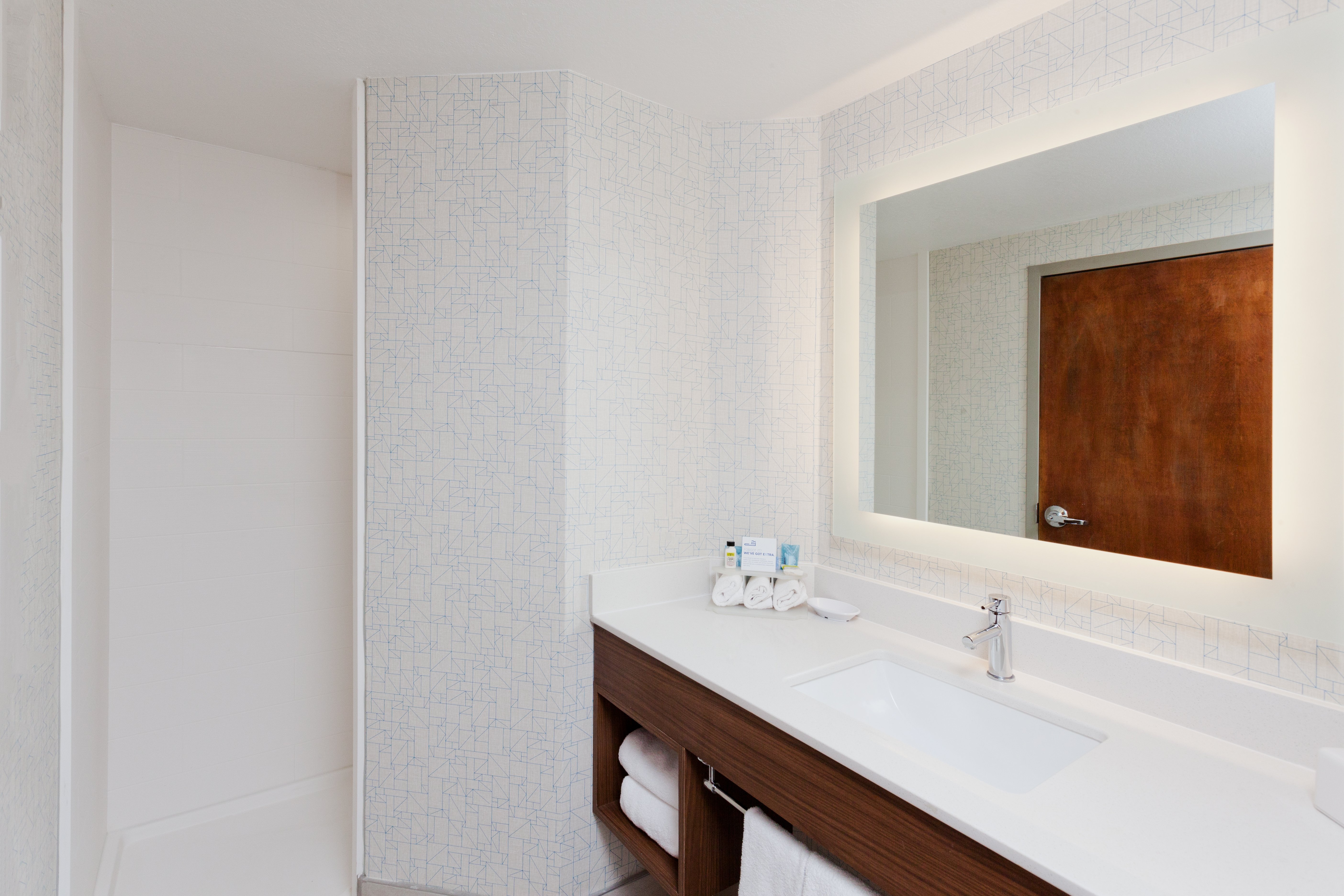 holiday inn express and suites montgomery east eastchase