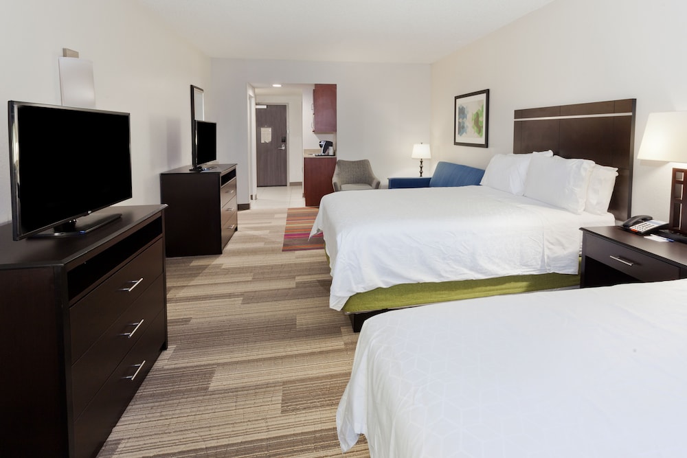 holiday inn express and suites montgomery east eastchase