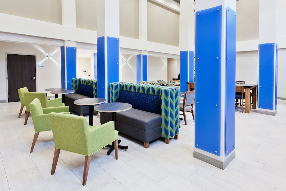 holiday inn express and suites montgomery east eastchase