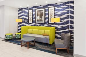 holiday inn express and suites montgomery east eastchase