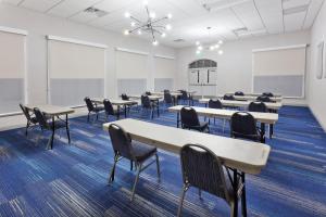 holiday inn express and suites montgomery east eastchase