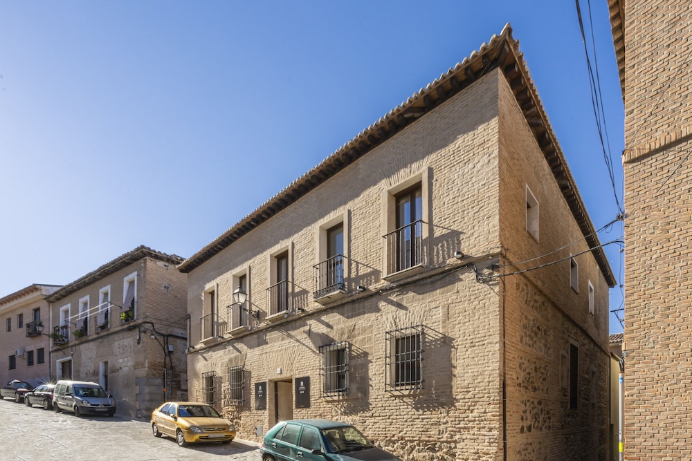hostal azacanes