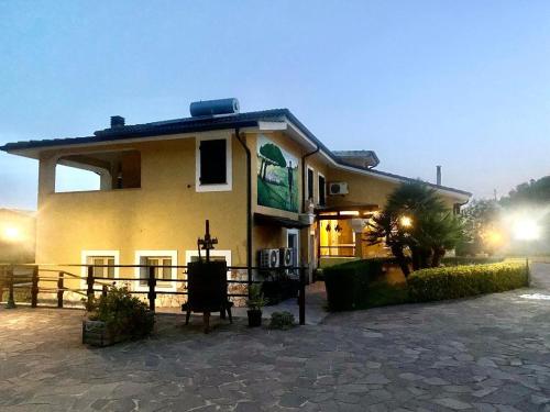 Villa Pedrosa,,1 star