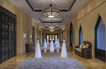 qasr al sarab desert resort by anantara