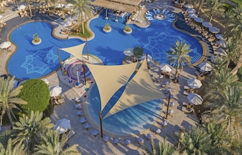 qasr al sarab desert resort by anantara