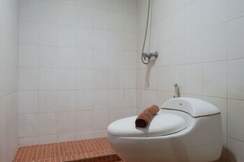 best value and spacious studio room apartment at high point serviced by travelio
