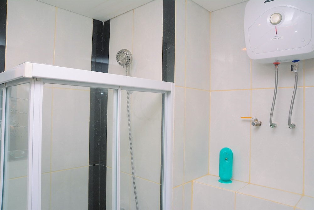 cozy and simple living 1br grand kamala lagoon apartment