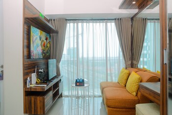 cozy and simple living 1br grand kamala lagoon apartment