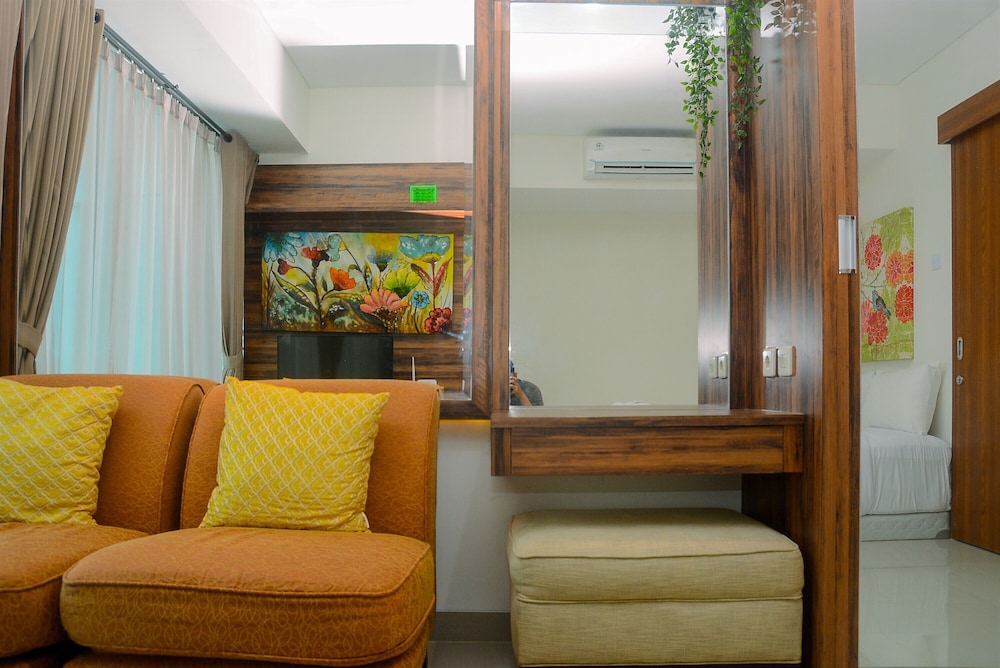 cozy and simple living 1br grand kamala lagoon apartment