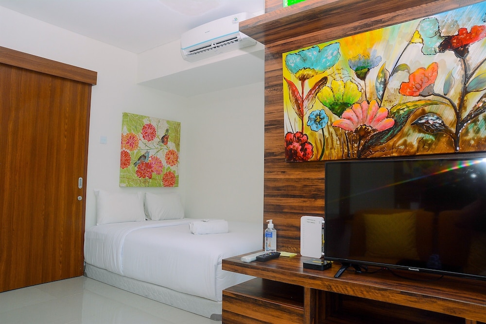 cozy and simple living 1br grand kamala lagoon apartment