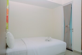 cozy and simple living 1br grand kamala lagoon apartment