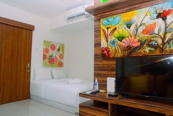 cozy and simple living 1br grand kamala lagoon apartment