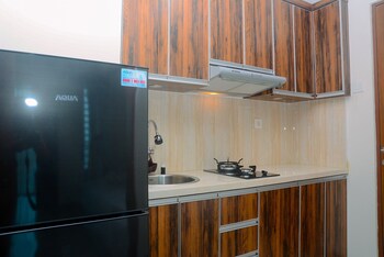 Cozy And Simple Living 1Br Grand Kamala Lagoon Apartment,,0 star