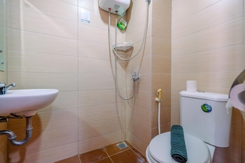cozy stay studio apartment at margonda residence 5