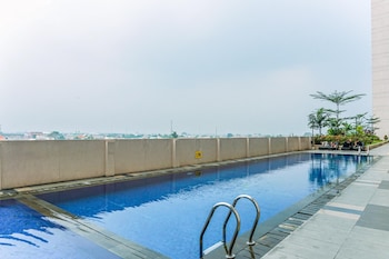 cozy stay studio apartment at margonda residence 5