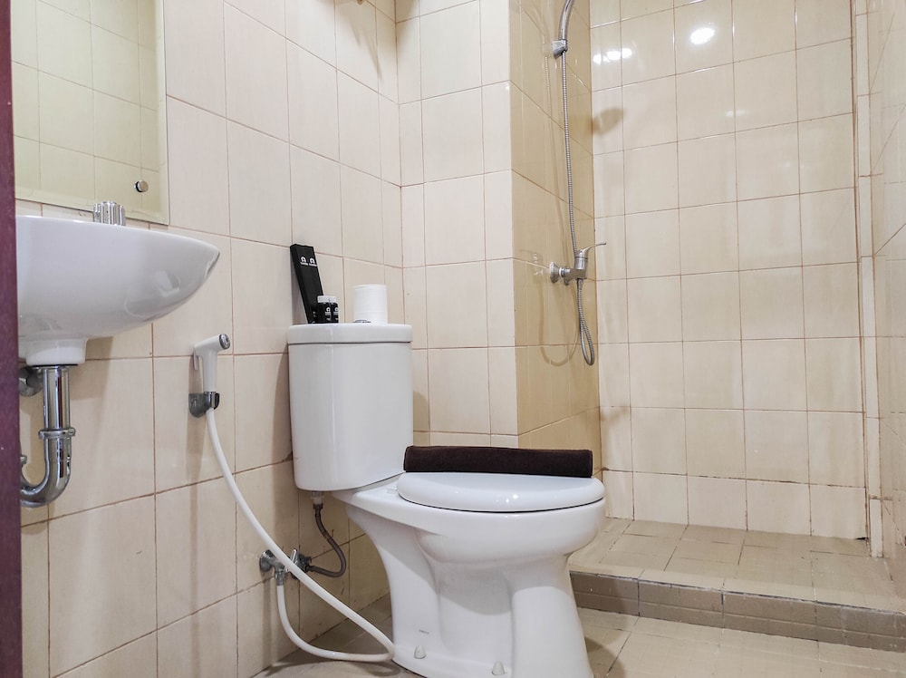 homey and comfy 2br at vida view apartment