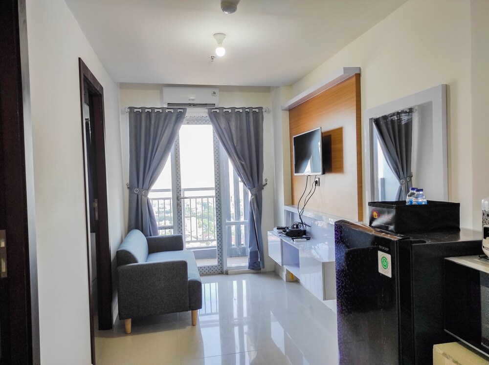 homey and comfy 2br at vida view apartment