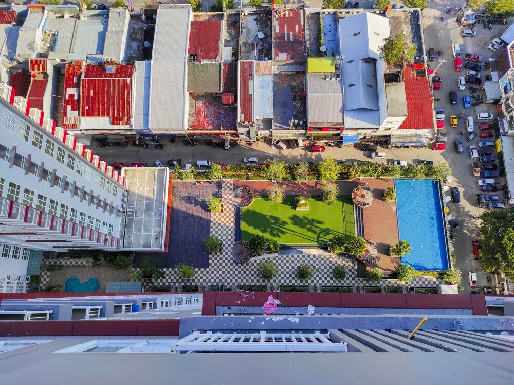 homey and comfy 2br at vida view apartment