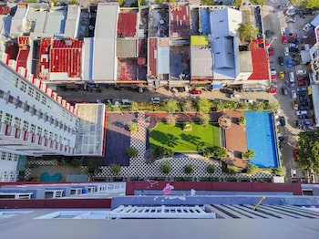 homey and comfy 2br at vida view apartment