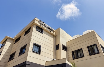 villa brown tel aviv