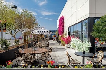 the english hotel las vegas a tribute portfolio hotel