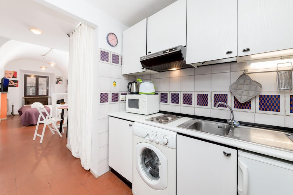 minerva in pantheon apartment
