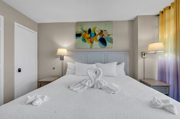 hosteeva 2 br oceanfront views w pool atlantica towers condo