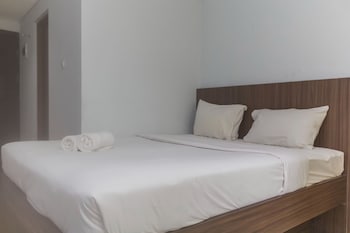 homey and comfort studio at the enviro apartment