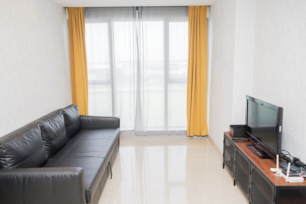comfortable and nice 1br at branz bsd apartment