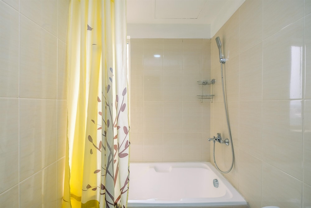 comfortable and spacious 2br at oasis cikarang apartment
