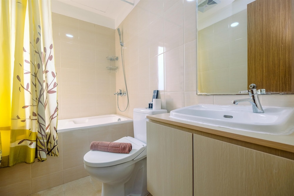 comfortable and spacious 2br at oasis cikarang apartment
