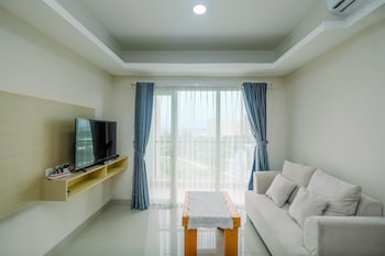 comfortable and spacious 2br at oasis cikarang apartment